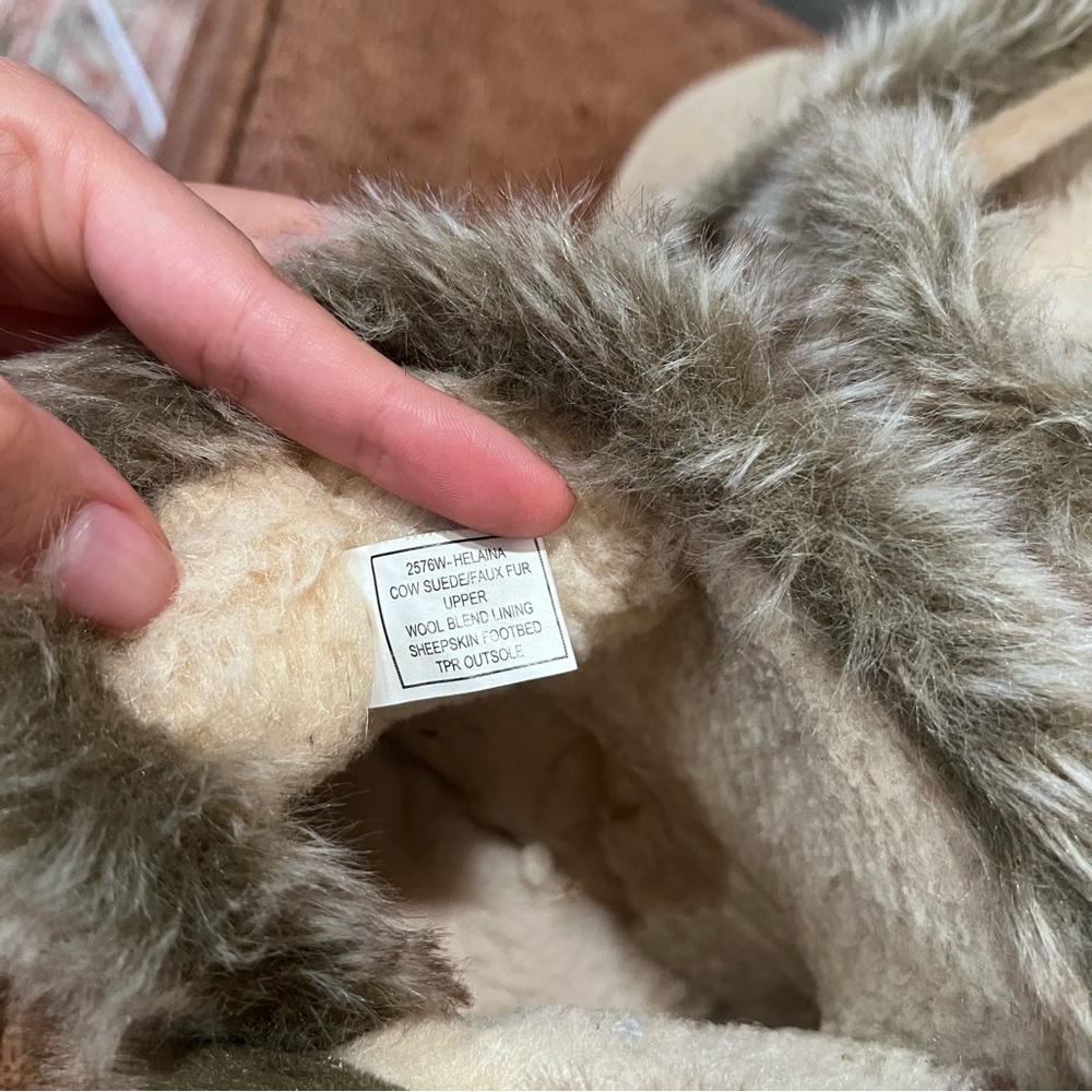 BEARPAW Cozy Tan Fur-Lined Women's Boots size 9 - Picture 5 of 9